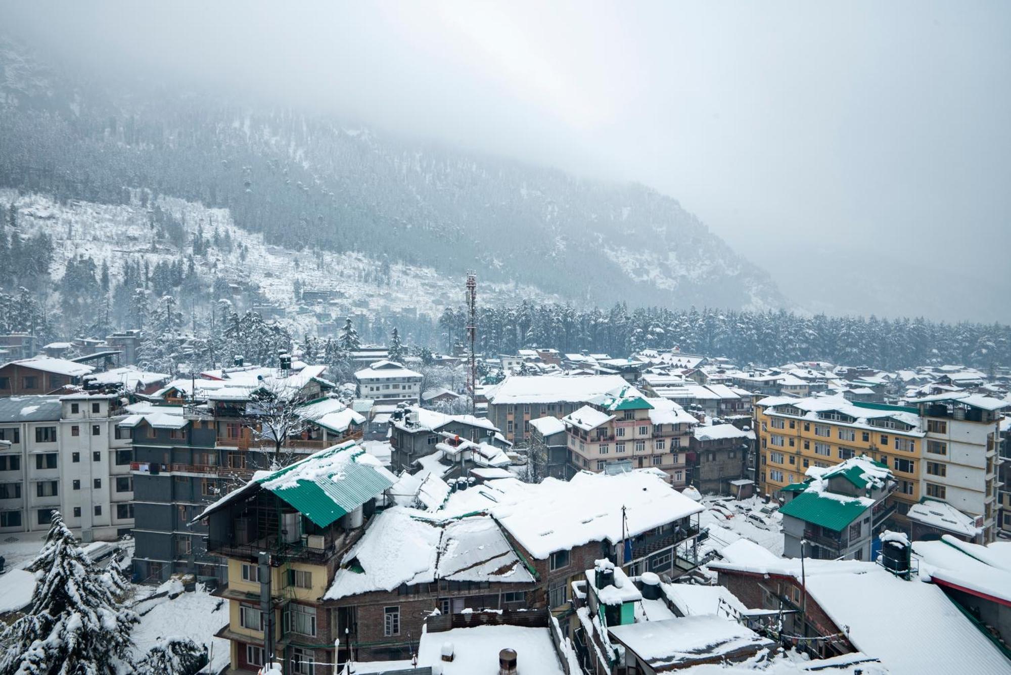 Treebo Premium Sattva With Mountain View Ξενοδοχείο Manāli Εξωτερικό φωτογραφία
