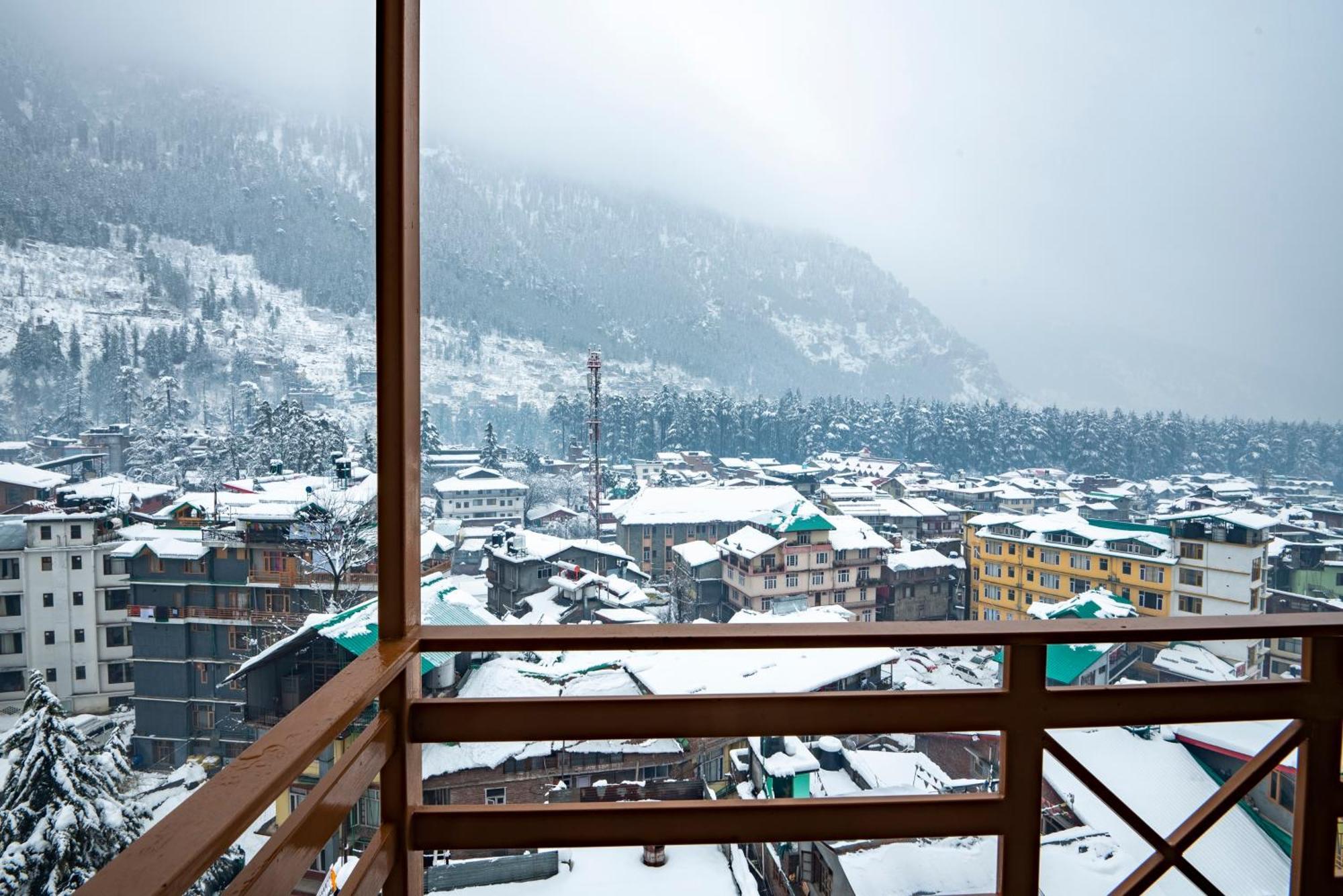 Treebo Premium Sattva With Mountain View Ξενοδοχείο Manāli Εξωτερικό φωτογραφία